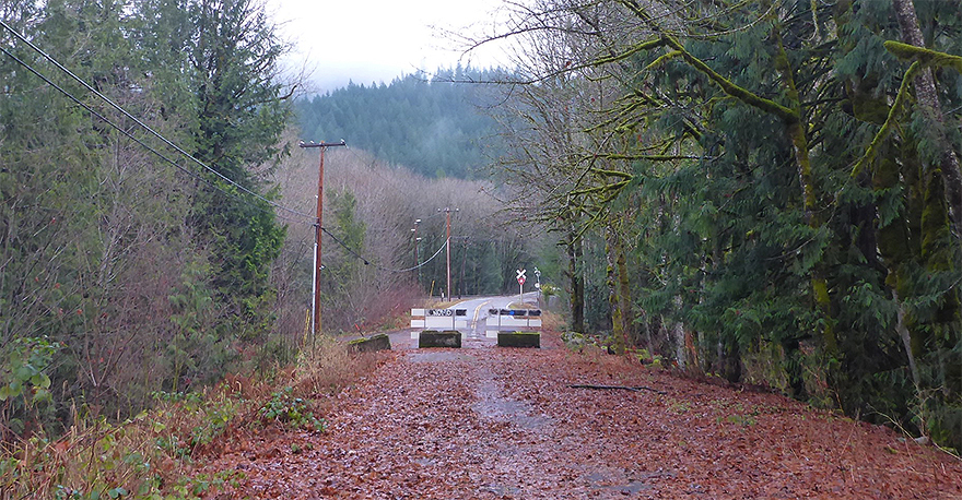 NE Old Cascade Highway looking east.