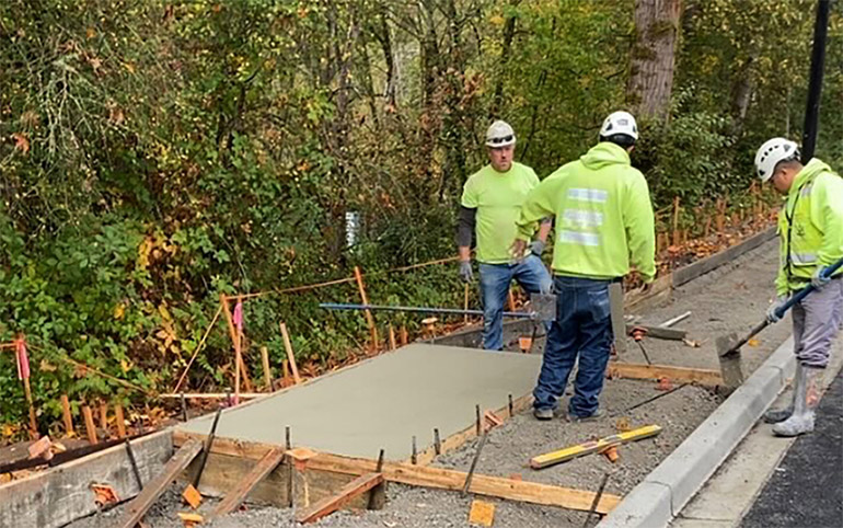 Sidewalk panel pour.