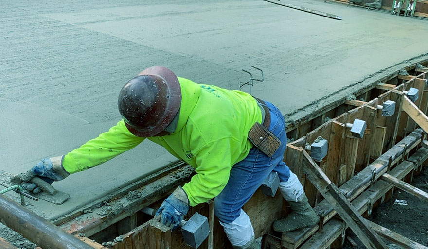  March 1, 2023 – Crews put down reinforcing rebar before the concrete is poured for the new bridge deck. All traffic will continue to use the temporary bridge on the left for the duration of the project.